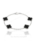 Pulseira em prata 925 com detalhes em preto, design exclusivo e acabamento premium