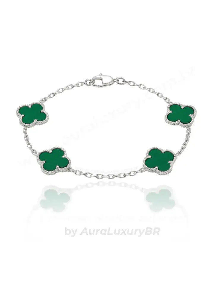 Pulseira em prata 925 com folhas de trevo verde e detalhes em zircônias, design exclusivo e acabamento premium